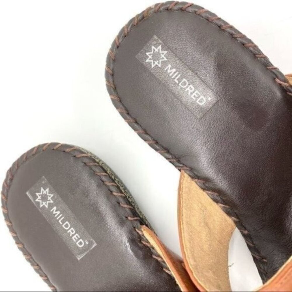 Mildred Women’s Padded Thong Sandals - Picture 4 of 16